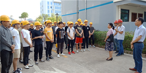 现场参观学习_副本.jpg