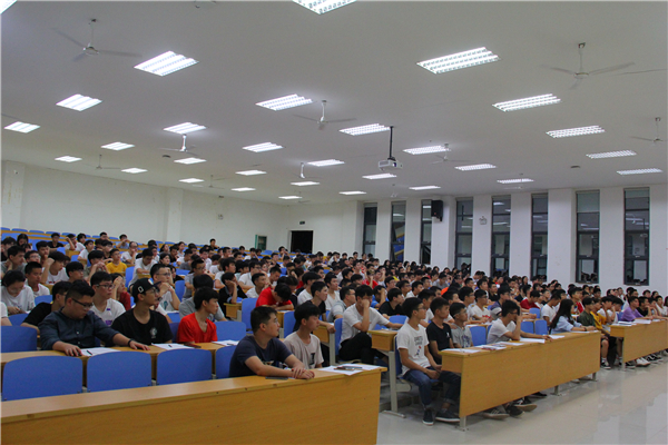 班会现场_副本.jpg