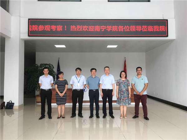 合影留念_副本.jpg